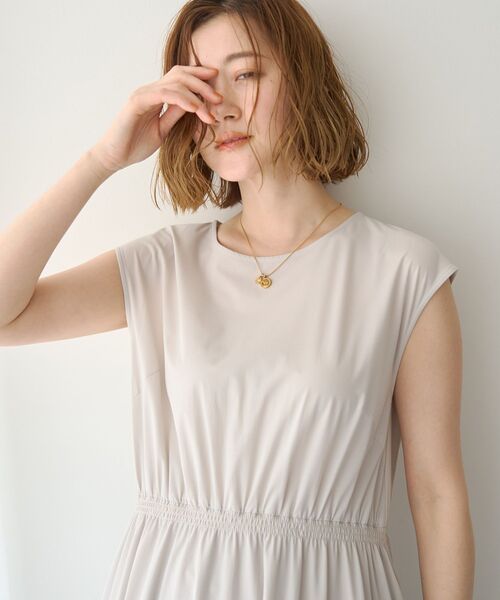 YECCA VECCA(イェッカヴェッカ)の「【適ON】ギャザーロングワンピース(ワンピース・レディース・ブラック/ライトベージュ・FREE)」の21枚目の写真