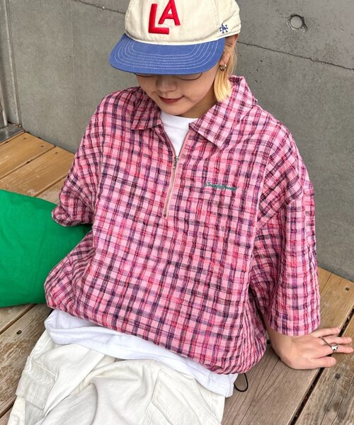 SOUNDSGOOOOD（サウンズグッド）の「【SOUNDS GOOOOD】ネオンハーフジップシャツ（シャツ/ブラウス・メンズ・ピンク/グリーン・ONE SIZE）」の2枚目の写真