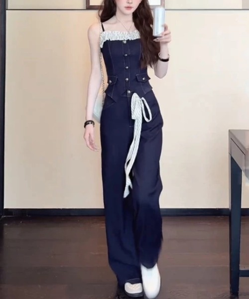 FAVORITO(ファヴォリート)の「デニムキャミソールパンツセットアップ(セットアップ・レディース・ダークブルー・XL/L/M/S)」の7枚目の写真