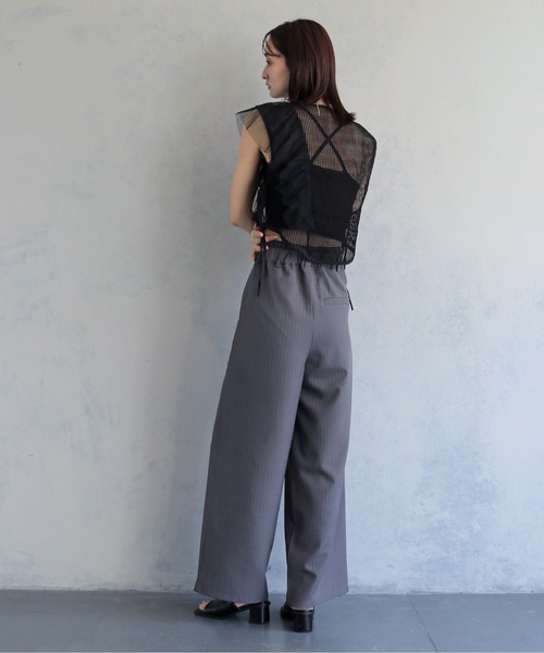 &g'aime(アンジェム)の「【&g'aime 】メッシュ&ラッフルベスト Mesh & Ruffle Vest(ベスト・レディース・ブラック/グレー/ベージュ・FREE)」の14枚目の写真