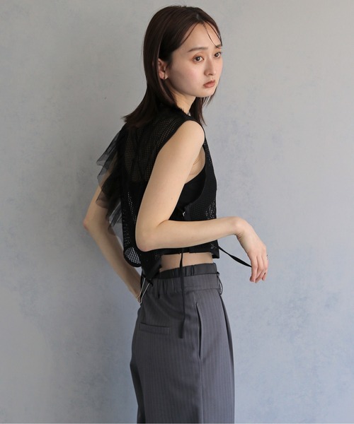 &g'aime(アンジェム)の「【&g'aime 】メッシュ&ラッフルベスト Mesh & Ruffle Vest(ベスト・レディース・ブラック/グレー/ベージュ・FREE)」の7枚目の写真