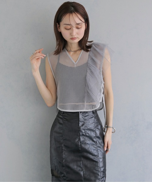 &g'aime(アンジェム)の「【&g'aime 】メッシュ&ラッフルベスト Mesh & Ruffle Vest(ベスト・レディース・ブラック/グレー/ベージュ・FREE)」の17枚目の写真