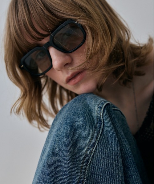 flaeu(フラユ)の「Classic Wellington Sunglasses(サングラス・レディース・ブラウン/オリーブ/ブラック・FREE)」の2枚目の写真