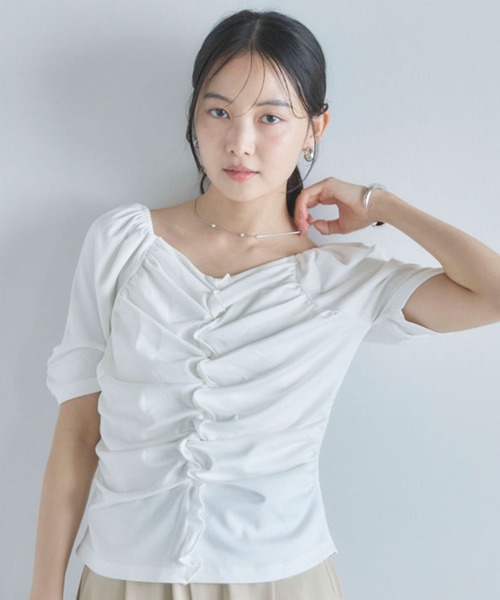 archives(アルシーヴ)の「【ONかわ】ギャザーカットTOPS(Tシャツ/カットソー・レディース・ブルー/オフホワイト/ブラック・MEDIUM)」の22枚目の写真