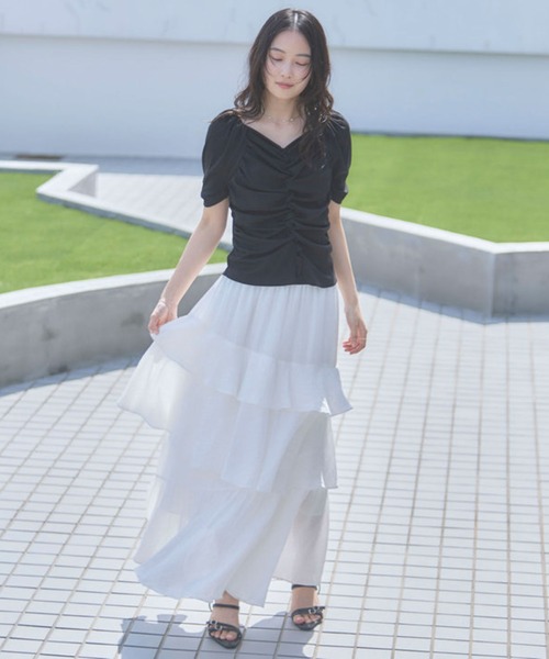archives(アルシーヴ)の「【ONかわ】ギャザーカットTOPS(Tシャツ/カットソー・レディース・ブルー/オフホワイト/ブラック・MEDIUM)」の4枚目の写真