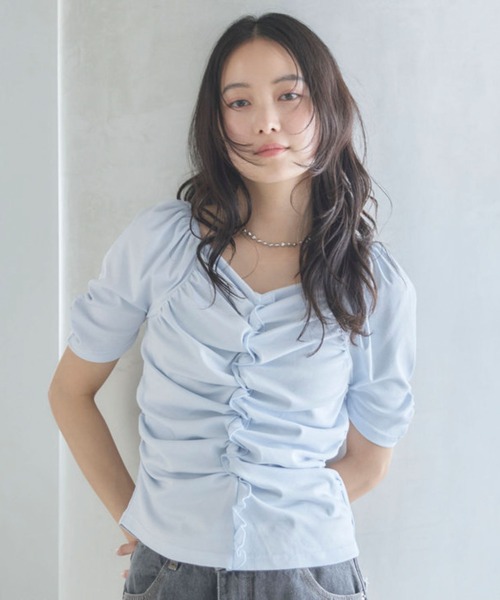 archives(アルシーヴ)の「【ONかわ】ギャザーカットTOPS(Tシャツ/カットソー・レディース・ブルー/オフホワイト/ブラック・MEDIUM)」の9枚目の写真