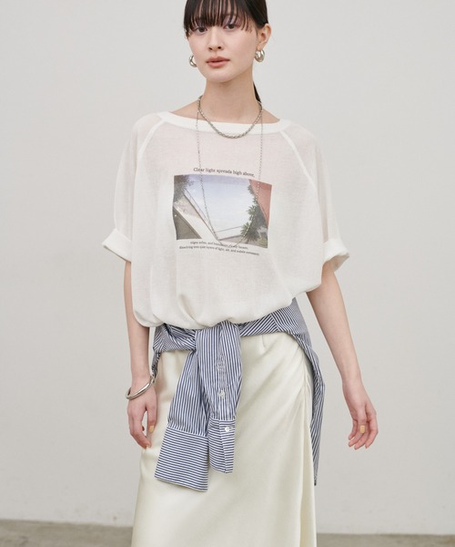 LARUTA(ラルータ)の「【LARUTA】フォトロゴニットTEE(Tシャツ/カットソー・レディース・ライトベージュ/ライム/オフホワイト・FREE)」の2枚目の写真