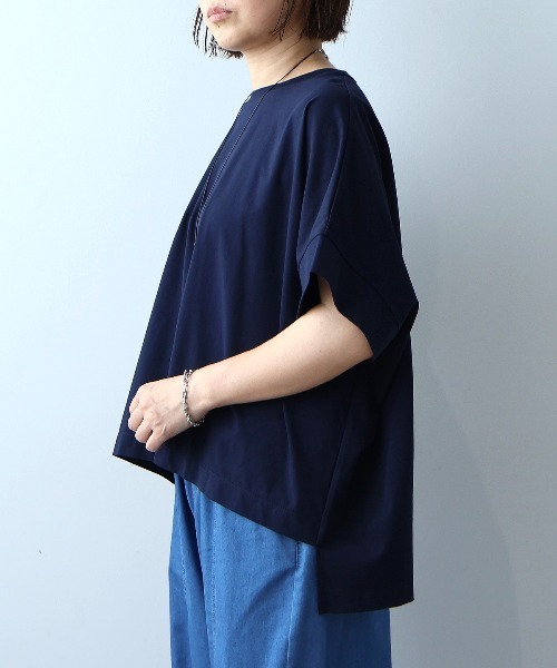 leswel(レスウェル)の「【WEB/一部店舗限定】【M~5L】シルケット天竺ドルマンスリーブTシャツ(Tシャツ/カットソー・レディース・キャメル/ライトグレー/ネイビー・M/4L/LL)」の13枚目の写真
