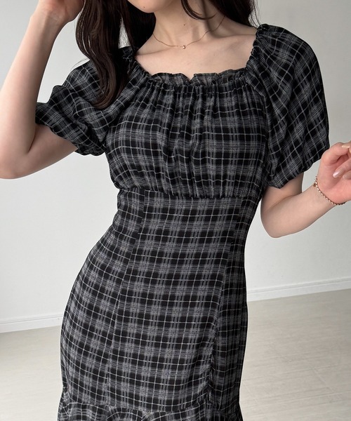 junoah（ジュノア）の「シアーチェックスリットマーメイドワンピース（ワンピース・レディース・ブラック/ブラウン・SMALL/MEDIUM/LARGE）」の7枚目の写真