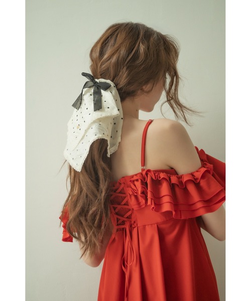 LILY BROWN（リリーブラウン）の「【防シワ】フリルボリュームワンピース（ワンピース・レディース・ライトブルー/ブラック/レッド・0/1）」の16枚目の写真