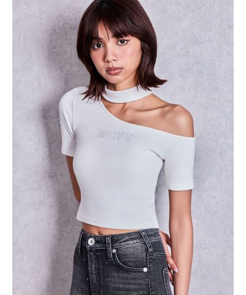 GYDA(ジェイダ)の「VALDY EMPIREワンショルチョーカートップス(Tシャツ/カットソー・レディース・カーキ/ブラック/オフホワイト・FREE)」の2枚目の写真