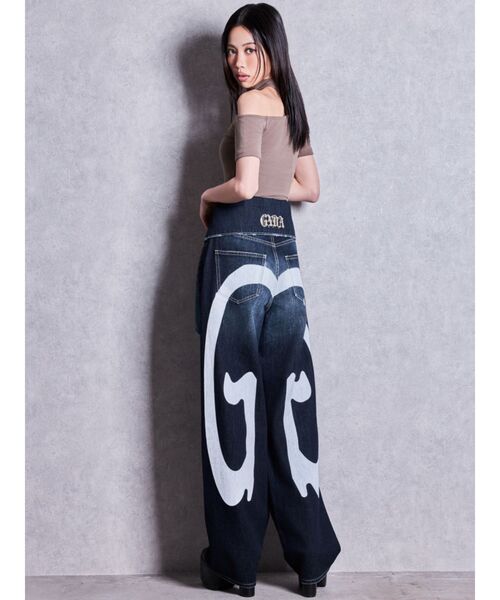 GYDA(ジェイダ)の「VALDY EMPIREワンショルチョーカートップス(Tシャツ/カットソー・レディース・カーキ/ブラック/オフホワイト・FREE)」の4枚目の写真