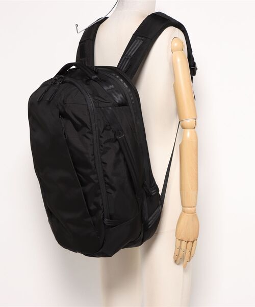 NAUGHTIAM(ノーティアム)の「【ABLE CARRY/エイブルキャリー】 Max Backpack マックスバックパック32L Cordura Ripstop Black(バックパック/リュック・メンズ・ブラック・FREE)」の6枚目の写真