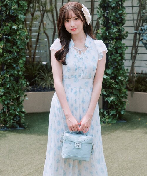 OLIVE des OLIVE(オリーブデオリーブ)の「Aimerianejoie総柄ロングワンピース(ワンピース・レディース・ブラック/サックスブルー/ピンク・FREE)」の2枚目の写真