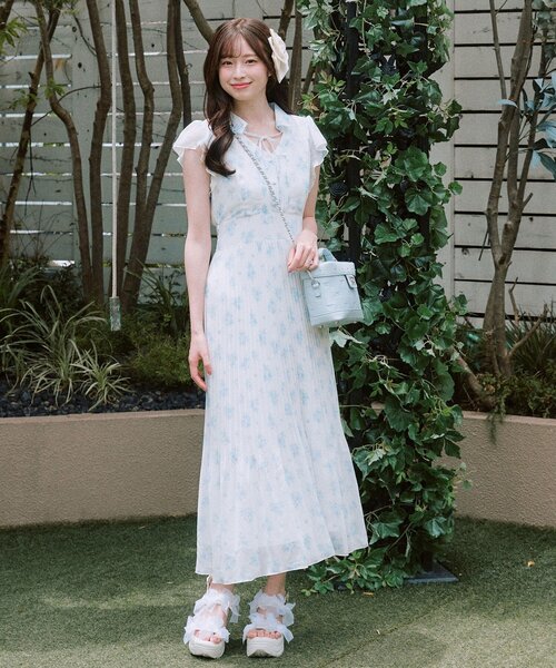 OLIVE des OLIVE(オリーブデオリーブ)の「Aimerianejoie総柄ロングワンピース(ワンピース・レディース・ブラック/サックスブルー/ピンク・FREE)」の13枚目の写真