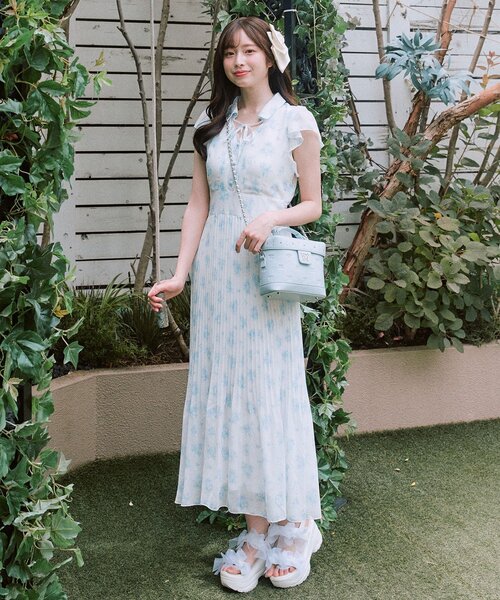 OLIVE des OLIVE(オリーブデオリーブ)の「Aimerianejoie総柄ロングワンピース(ワンピース・レディース・ブラック/サックスブルー/ピンク・FREE)」の16枚目の写真