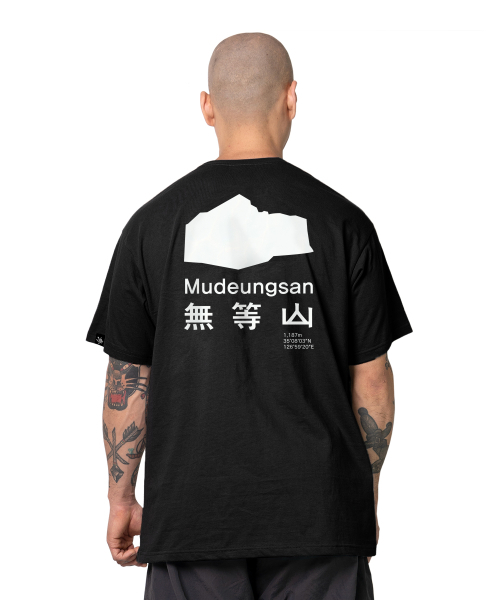 WHILE(ワイル)の「山シリーズTシャツ (BLACK)(Tシャツ/カットソー・メンズ・その他・MEDIUM/LARGE/X-LARGE)」の1枚目の写真