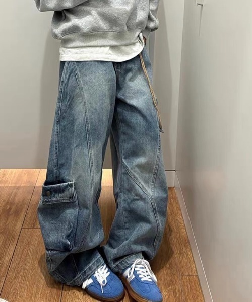 SHERU(シェル)の「【2 タイプ展開】立体切り替えステッチ 多ポケットカーゴワイドデニム ユニセックスストリートバギーパンツ(デニムパンツ・メンズ・ブルー系その他/ブルー・LARGE/MEDIUM/SMALL)」の18枚目の写真