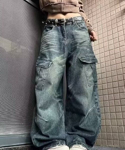 SHERU(シェル)の「【2 タイプ展開】立体切り替えステッチ 多ポケットカーゴワイドデニム ユニセックスストリートバギーパンツ(デニムパンツ・メンズ・ブルー系その他/ブルー・LARGE/MEDIUM/SMALL)」の7枚目の写真