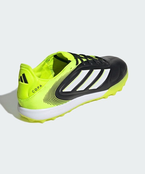 adidas(アディダス)の「コパ ピュア 3 Pro TF / ターフ用 (トレーニングシューズ)/ Copa Pure 3 Pro Turf Boots / アディダス adidas(スニーカー・メンズ・ブラック・24.5cm/25.0cm/25.5cm/26.0cm/26.5cm/27.0cm/27.5cm/28.0cm/28.5cm)」の4枚目の写真