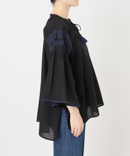 B.C STOCK(ベーセーストック)の「ウォッシャブル / 刺繍タッセルブラウス(シャツ/ブラウス・レディース・ホワイト/ブラック・FREE)」の4枚目の写真