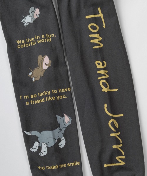 Tom&Jerry(トムアンドジェリー)の「【71】【TOM&JERRY/トムとジェリー】クルーネック ロングスリーブ Tシャツ/袖プリント&刺繍/ヴィンテージ風/ユニセックス/レディース/メンズ(Tシャツ/カットソー・レディース・ベージュ/ブラック/ブラック系/アイボリー・M/L/XL)」の6枚目の写真