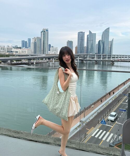 BLANKSOUP（ブランクスープ）の「Floral Shopper Bag Sage Green（ショルダーバッグ・レディース・その他・FREE）」の4枚目の写真