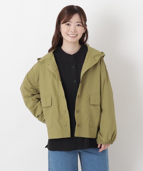 one'sterrace(ワンズテラス)の「撥水ナイロン ワッシャーフード アウター(ブルゾン・レディース・ブラック系8/ベージュ系その他7/オリーブ系3・02)」の3枚目の写真