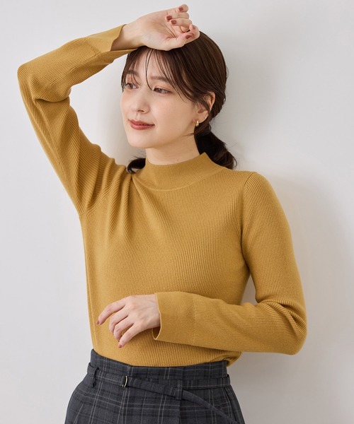ROPE' PICNIC(ロペピクニック)の「アンチピリングプチハイネックニット(ニット/セーター・レディース・グレー/マスタード/ブラック/キナリ・FREE)」の4枚目の写真