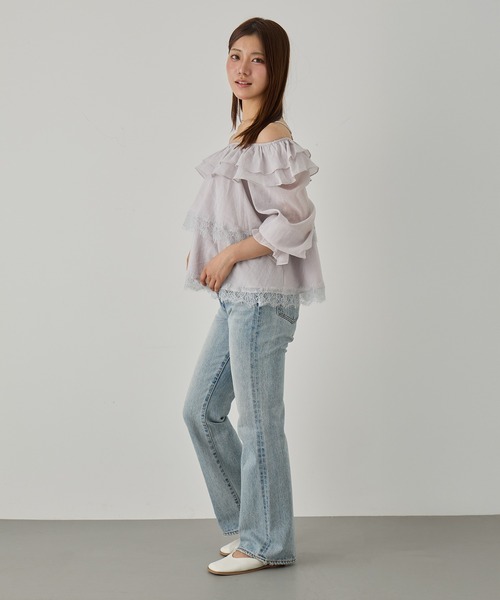 MAGASIN DE MODE Chou Chou（マガジンデモードシュシュ）の「【MAGASIN DE MODE Chou Chou】2way オフショルダーフリルブラウス SNF（シャツ/ブラウス・レディース・グレー/ブラック/ホワイト・FREE）」の11枚目の写真