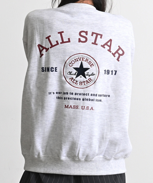CONVERSE(コンバース)の「『CONVERSE/コンバース』スウェット CT裏毛バックグラフィッククループルオーバー 長袖(スウェット・レディース・ブラック/オートミール・XL/M/L)」の2枚目の写真