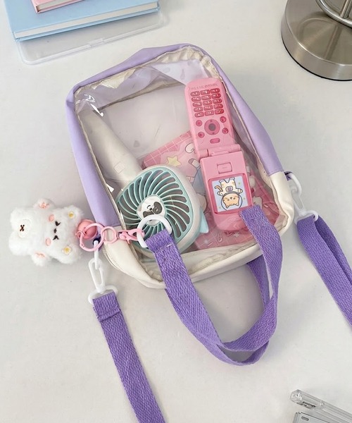VIBGYOR(ヴィブジョー)の「oshipic/推し活 ぬいバッグ クリア窓つき 2WAY ショルダーバッグ ハンドバッグ S0079(ショルダーバッグ・レディース・パープル/グリーン・FREE)」の4枚目の写真