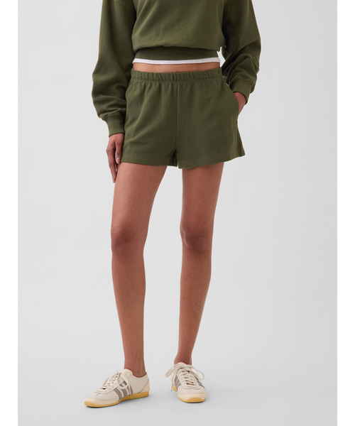 GAP(ギャップ)の「リラックスフィット イージーウエスト ショートパンツ(スウェットパンツ・レディース・ブルー/オリーブ/ダークブラウン/アイボリー・S/XXS/XS/L/M)」の1枚目の写真