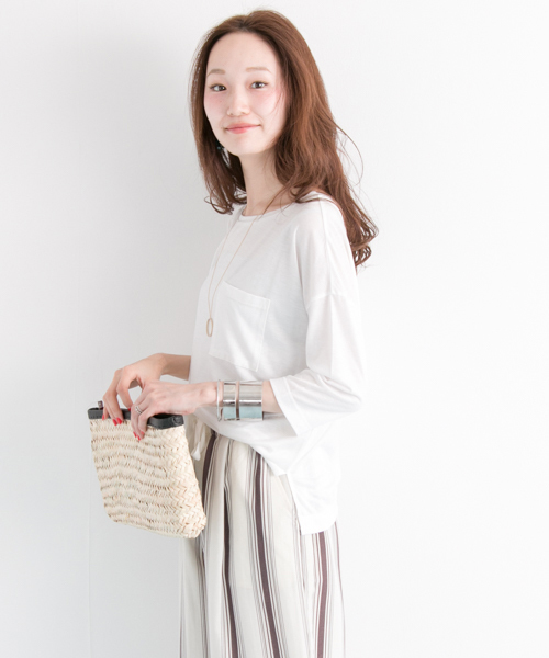 URBAN RESEARCH（アーバンリサーチ）の「UR テンセルポケットTシャツ（Tシャツ/カットソー・レディース・ベージュ系その他/ホワイト×ネイビー/ミント/オフホワイト・FREE）」の5枚目の写真