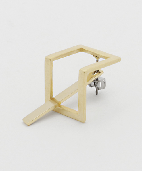 SCALA(スカラ)の「【SCALA/スカラ】Throughスクエアピアス/made in JAPAN(日本製)(ピアス(両耳用)・レディース・シルバー/アンティークゴールド・FREE)」の5枚目の写真