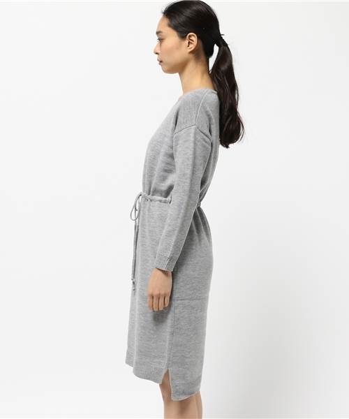 Pierrot(ピエロ)の「ブラウジング ニットワンピース(ワンピース・レディース・杢グレー/チャコール/グレイッシュベージュ/アイボリー/キャメル・L/M)」の16枚目の写真