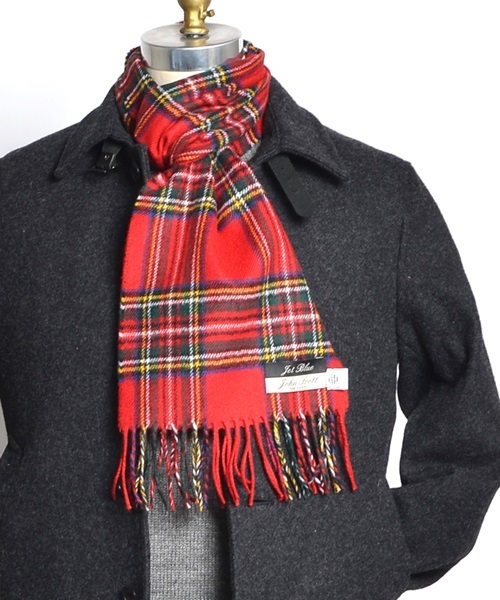 SHIPS JET BLUE（シップスジェットブルー）の「JOHN SCOTT: ラムウール チェックマフラー 【25×180】（マフラー・メンズ・ブラック/オリーブ/キャメル/レッド/ダークグレー/ネイビー・ONE SIZE）」の6枚目の写真