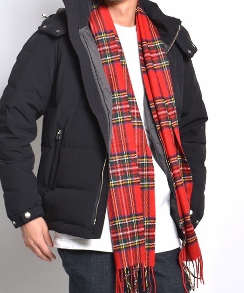 SHIPS JET BLUE（シップスジェットブルー）の「JOHN SCOTT: ラムウール チェックマフラー 【25×180】（マフラー・メンズ・ブラック/オリーブ/キャメル/レッド/ダークグレー/ネイビー・ONE SIZE）」の16枚目の写真
