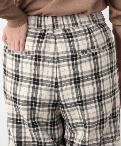 LEPSIM(レプシィム)の「TRハイウエストチェックワイドパンツ 780679(その他パンツ・レディース・ホワイト系その他/ブラック系その他/ブラウン系その他・MEDIUM/LARGE)」の13枚目の写真
