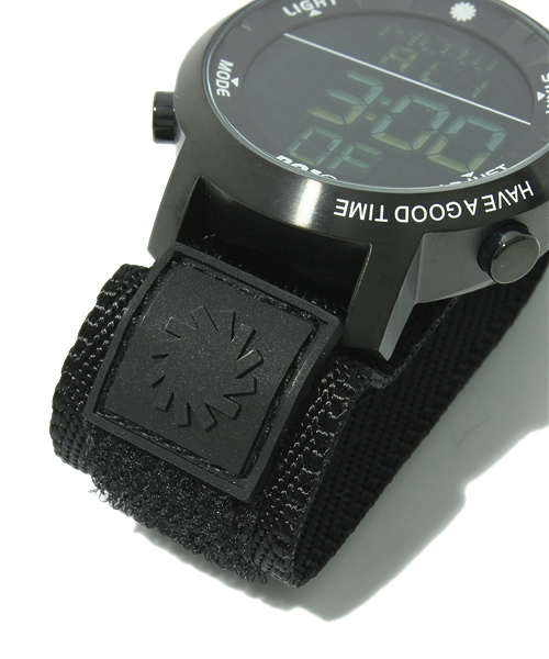 P01（プレイ）の「【P01=プレイ】SUPER DIGITAL（アナログ腕時計・メンズ・ブルー/シルバー/ゴールド/イエロー/ブラック/ホワイト/カーキ/レッド・FREE）」の13枚目の写真