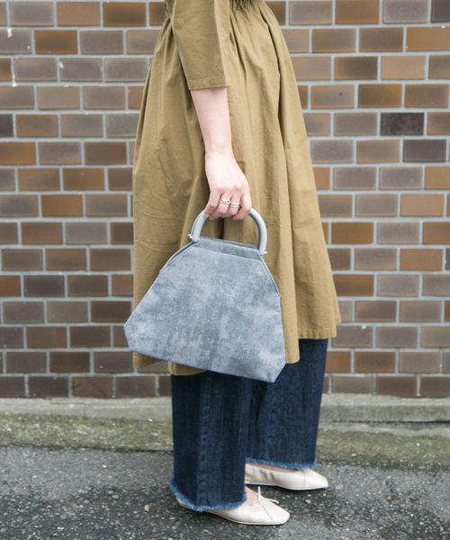 UR SELECT(ユーアールセレクト)の「アクリルハンドルバッグ(ハンドバッグ・レディース・イエロー/ブルー系その他/ライトピンク・-)」の2枚目の写真