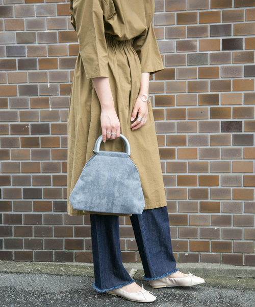 UR SELECT(ユーアールセレクト)の「アクリルハンドルバッグ(ハンドバッグ・レディース・イエロー/ブルー系その他/ライトピンク・-)」の5枚目の写真