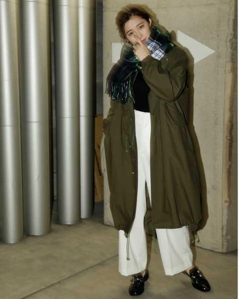 Abahouse Devinette(ドゥヴィネット)の「アイコンM65パーカーコート(モッズコート・レディース・ベージュ/カーキ・38/36)」の3枚目の写真