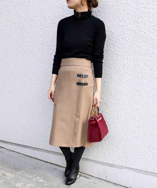 Khaju(カージュ)の「Khaju:サイドベルトタイトスカート(スカート・レディース・ベージュ/ワインレッド・ONE SIZE)」の5枚目の写真