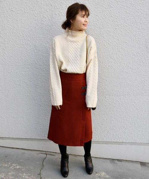 Khaju(カージュ)の「Khaju:サイドベルトタイトスカート(スカート・レディース・ベージュ/ワインレッド・ONE SIZE)」の6枚目の写真