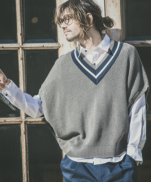 CAMBIO（カンビオ）の「mcg2405-チルデンルーズニットベスト（ベスト・メンズ・ブラック/グレー/ネイビー・S/M/L）」の3枚目の写真