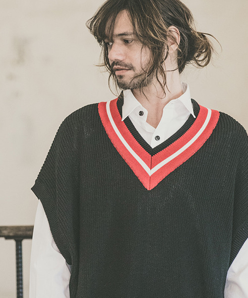 CAMBIO（カンビオ）の「mcg2405-チルデンルーズニットベスト（ベスト・メンズ・ブラック/グレー/ネイビー・S/M/L）」の2枚目の写真