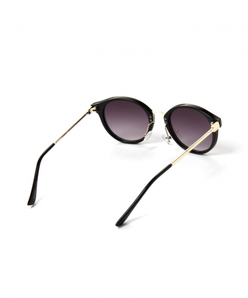 GLOBAL WORK(グローバルワーク)の「UVケア EYE WEAR S/821262(サングラス・レディース・ホワイト/ブラック/ダークブラウン/ブラウン系その他・FREE)」の15枚目の写真