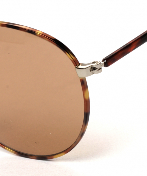 GLOBAL WORK(グローバルワーク)の「UVケア EYE WEAR S/821262(サングラス・レディース・ホワイト/ブラック/ダークブラウン/ブラウン系その他・FREE)」の16枚目の写真