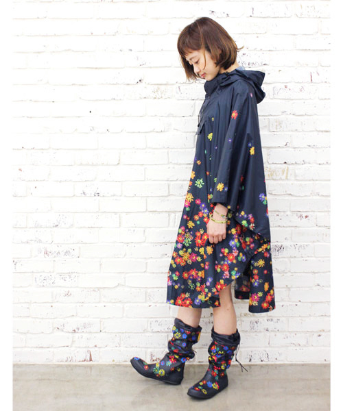 Kastane(カスタネ)の「【TOWER RECORDS×Kastane】レインポンチョ(その他トップス・レディース・ブルー系その他・FREE)」の1枚目の写真